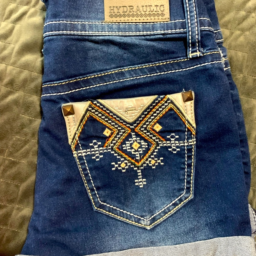 Hydraulic Cuffed Jean Shorts, size 3/4